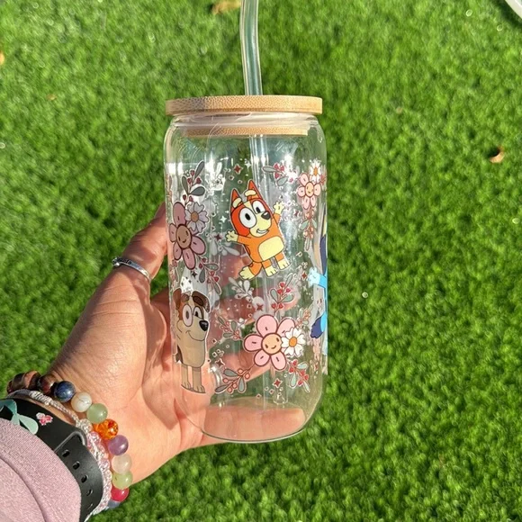 Bluey And Friend Glass Can, Comes With Wooden Lid& Glass Straw - Picture 4 of 4